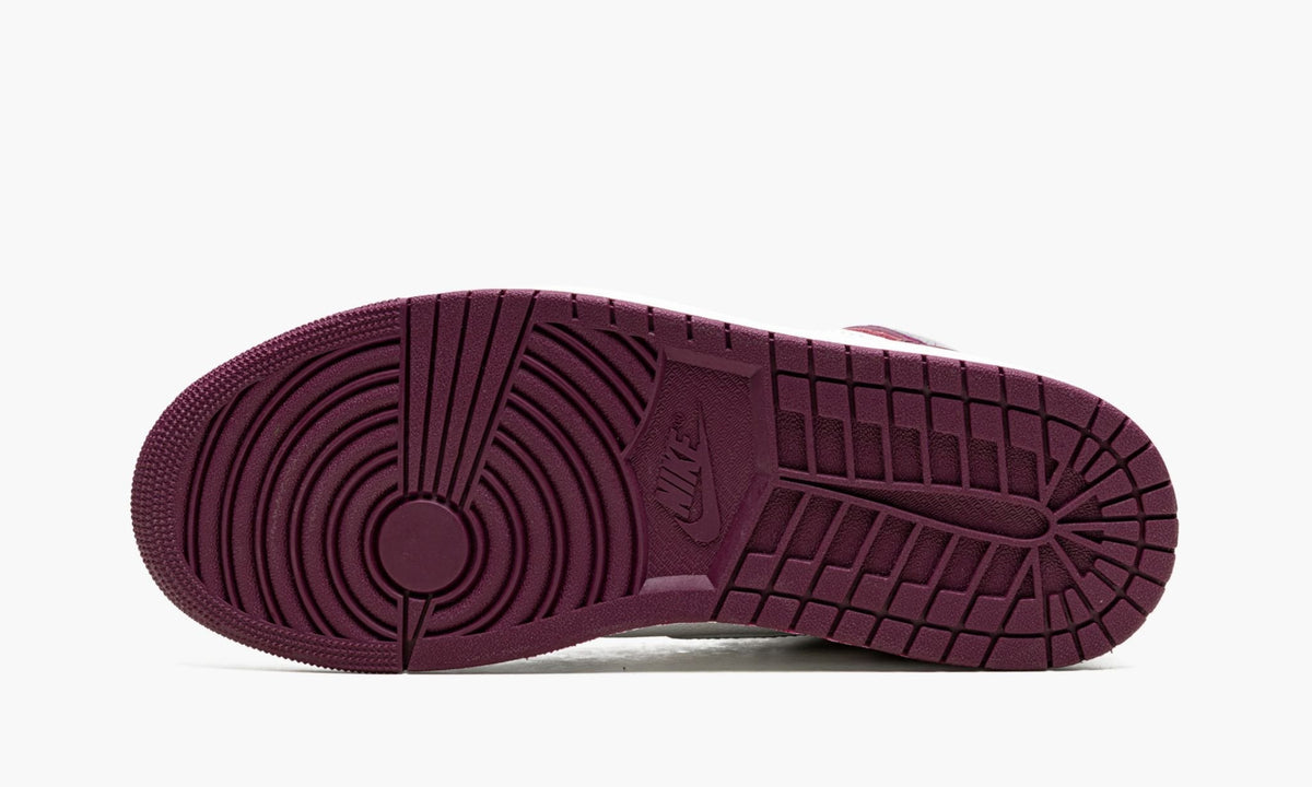 Air Jordan 1 Retro High OG “Bordeaux”