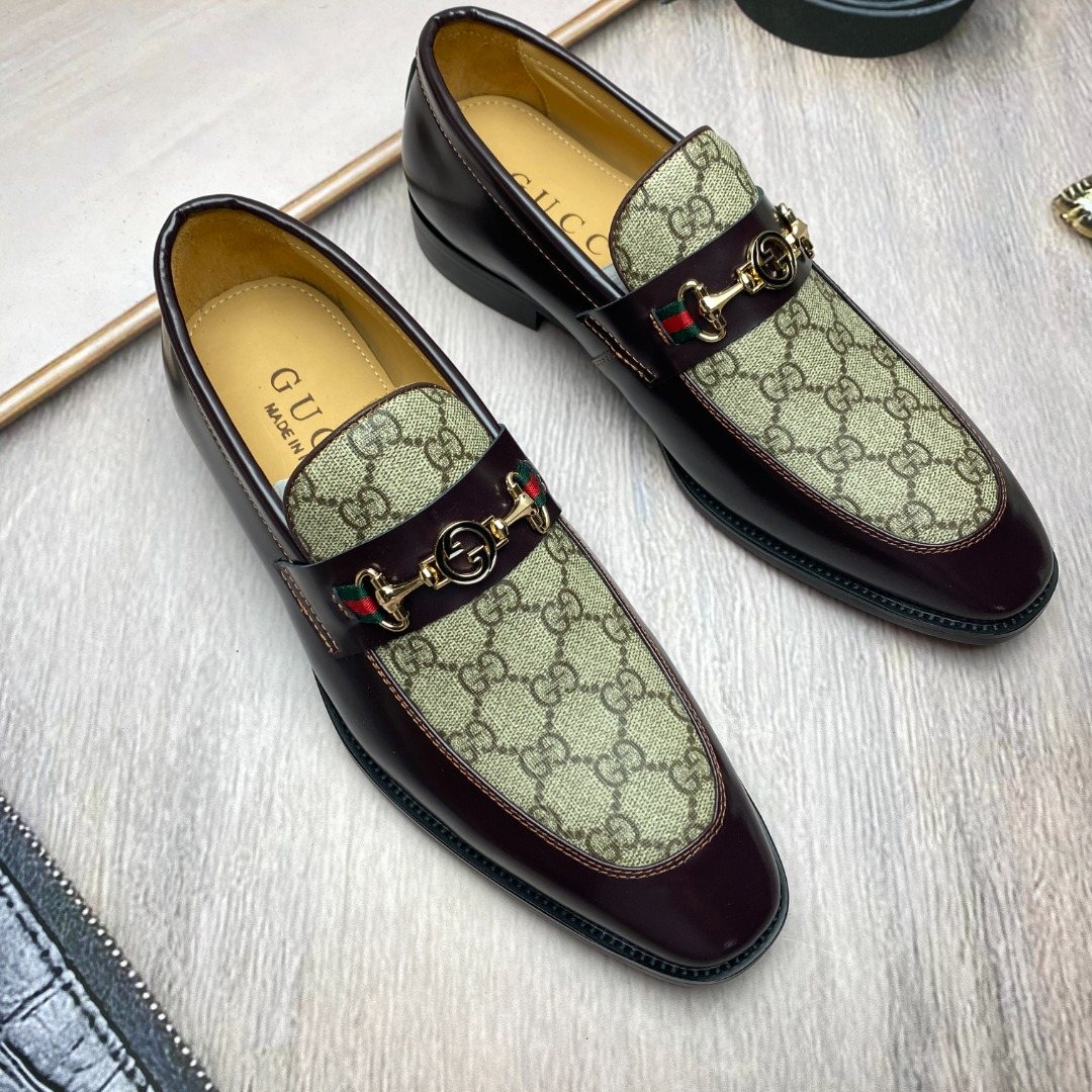 Gucci Horsebit Pattern Loafers